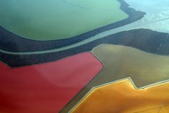 Salt evaporation ponds on San Francisco Bay by Doc Searls from Santa Barbara, USA. Used under a CC BY 2.0 license.